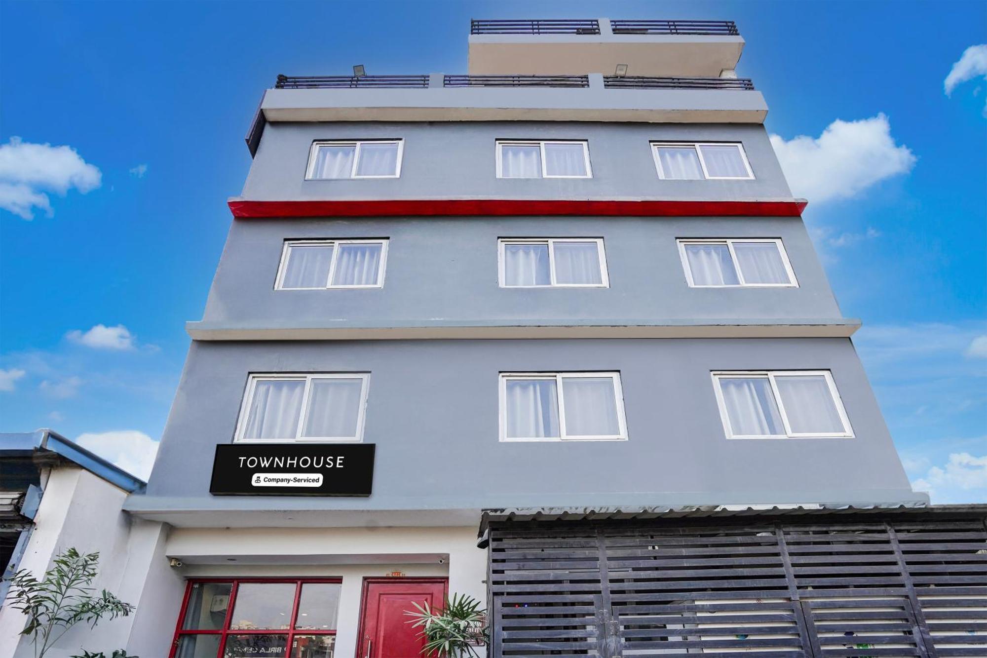Super Townhouse Gomti Nagar Sector 6 Near Ekana Stadium Lakhnau Kültér fotó