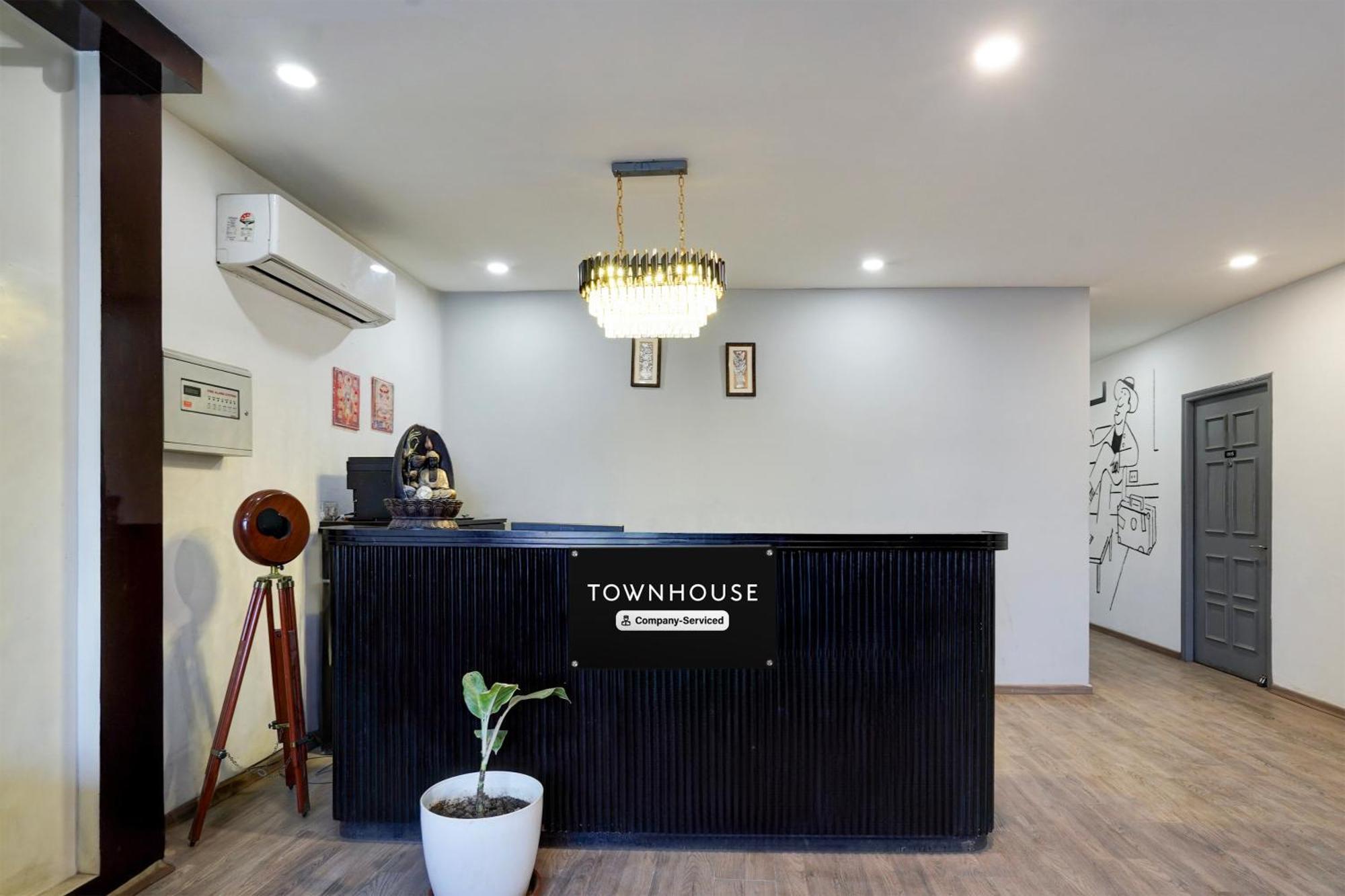 Super Townhouse Gomti Nagar Sector 6 Near Ekana Stadium Lakhnau Kültér fotó